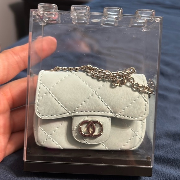 CHAN3L INSPIRED Mini Baby Blue Miniature Handbag Keychain - Picture 5 of 5